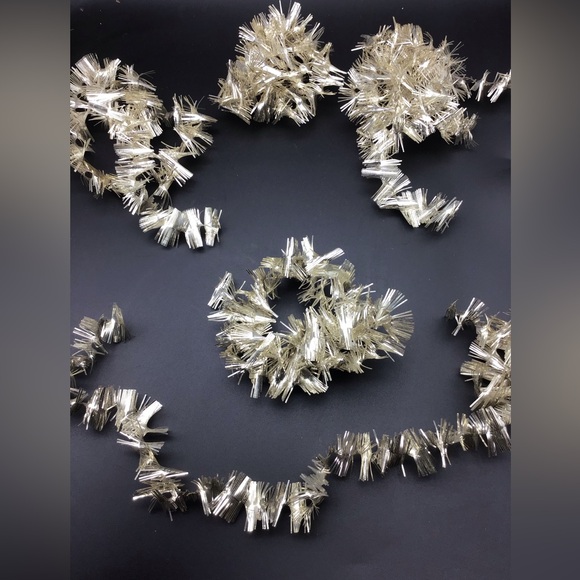 Vintage Feather Tree Garlands - Picture 2 of 6